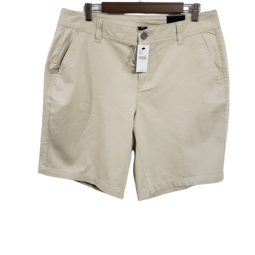 NWT Lane Bryant Khaki Shorts Plus Size Women's Size 16